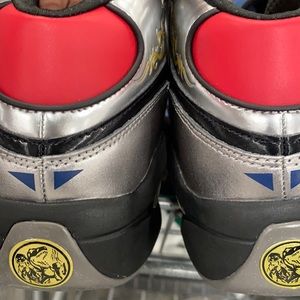 Reebok Questions Mid POWER RANGERS INSPIRED